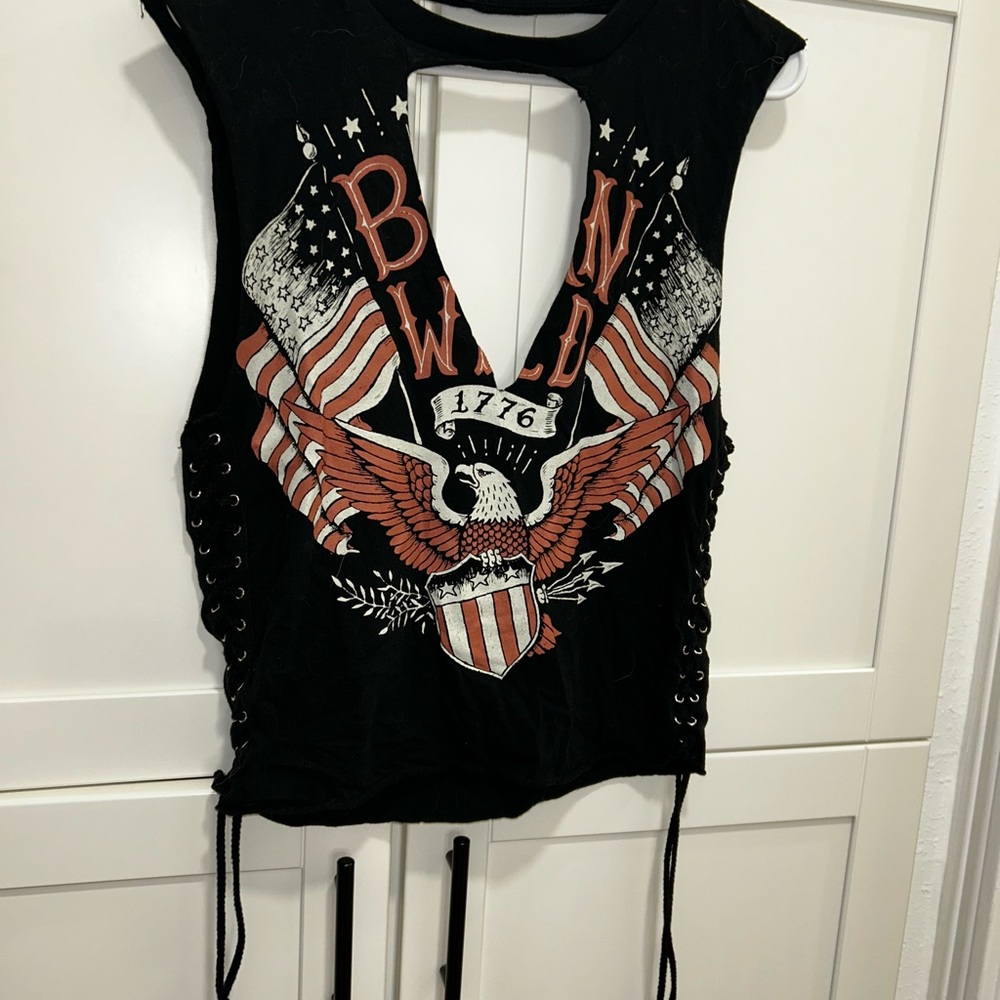Black Graphic Sleeveless Top